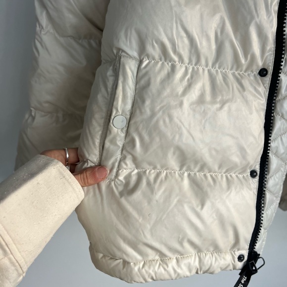 Aritzia TNA Super Puff in Hi-Gloss Birch - Picture 6 of 8